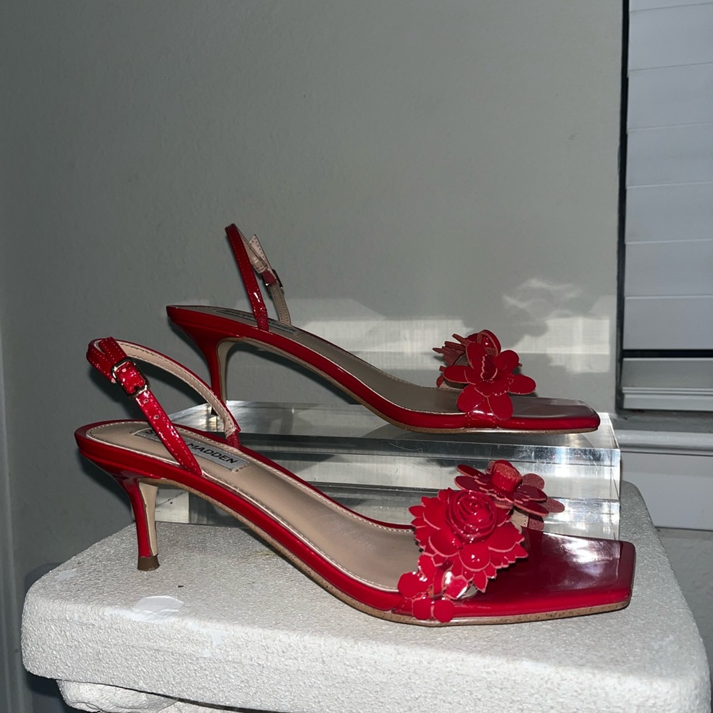 Rose kitten heels